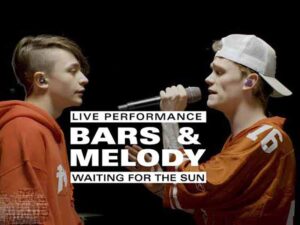 دانلود آهنگ Waiting for the sun از Bars and Melody با متن و ترجمه