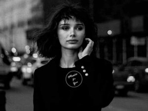 دانلود آهنگ فرانسوی Fous از Emma Peters با متن و ترجمه