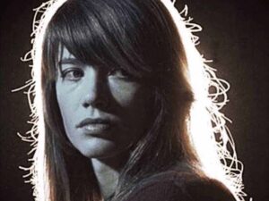 دانلود آهنگ فرانسوی Fleur de lune از Françoise Hardy با متن و ترجمه