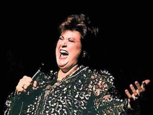 دانلود آهنگ فرانسوی Un peu plus haut از Ginette Reno با متن و ترجمه