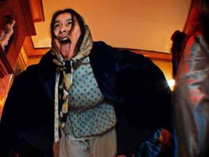 دانلود آهنگ Where’s My Phone از Mitski با متن و ترجمه