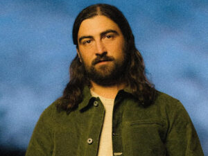 دانلود آهنگ The Great Divide از Noah Kahan با متن و ترجمه