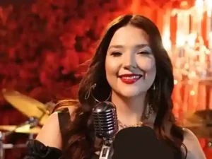 دانلود آهنگ ترکی Kıyamıyorum Sana از Tuğçe Kandemir با متن و ترجمه