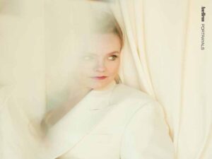 دانلود آهنگ How To Disappear Completely از Ane Brun با متن و ترجمه