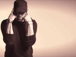 دانلود آهنگ In Your Head از Eminem با متن و ترجمه