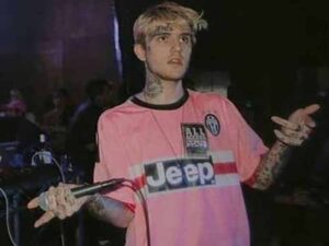 دانلود آهنگ October از Lil Peep با متن و ترجمه