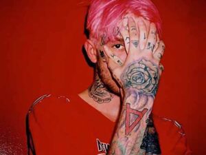دانلود آهنگ PRAYING TO THE SKY از Lil Peep با متن و ترجمه