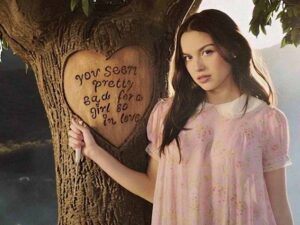 دانلود آهنگ drop dead از Olivia Rodrigo با متن و ترجمه