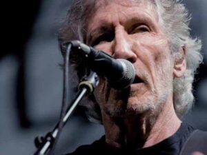 دانلود آهنگ Déjà Vu از Roger Waters با متن و ترجمه