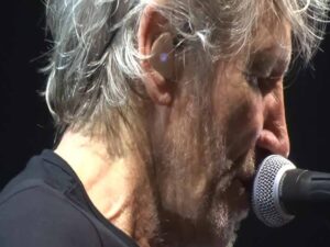 دانلود آهنگ Part of Me Died از Roger Waters با متن و ترجمه