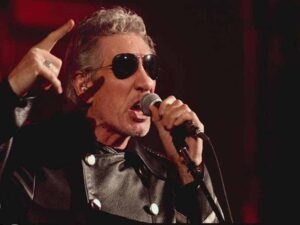 دانلود آهنگ Picture That از Roger Waters با متن و ترجمه