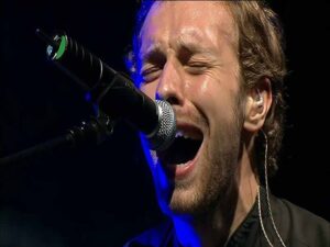 دانلود آهنگ Square One از Coldplay با متن و ترجمه