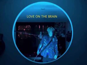 دانلود آهنگ Love on the Brain از Machine Gun Kelly با متن و ترجمه