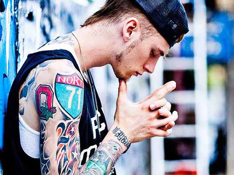 دانلود آهنگ Make It Happen از Machine Gun Kelly با متن و ترجمه