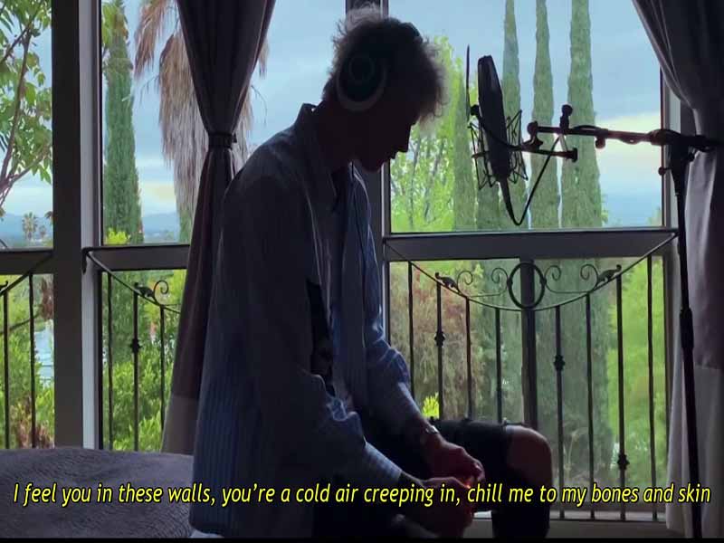 دانلود آهنگ In These Walls (My House) از Machine Gun Kelly و PVRIS با متن و ترجمه