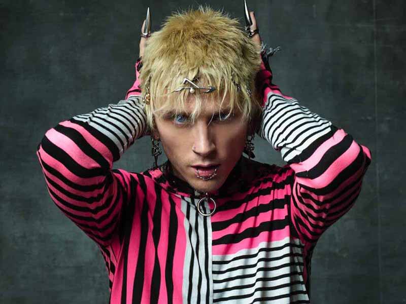 دانلود آهنگ Street Dreams از Machine Gun Kelly با متن و ترجمه