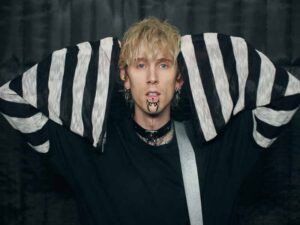 دانلود آهنگ What I Do از Machine Gun Kelly با متن و ترجمه