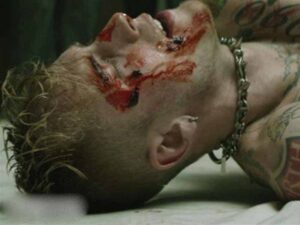 دانلود آهنگ World Series از Machine Gun Kelly با متن و ترجمه