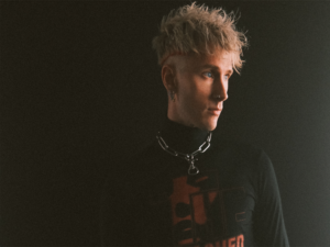 دانلود آهنگ Don’t let me go از Machine Gun Kelly با متن و ترجمه