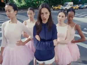 دانلود آهنگ stupid song از Olivia Rodrigo با متن و ترجمه