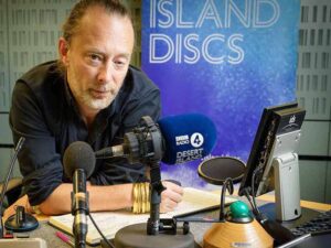 دانلود آهنگ Desert Island Disk از Radiohead با متن و ترجمه