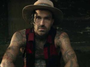 دانلود آهنگ HillBilly Einstein از Yelawolf با متن و ترجمه