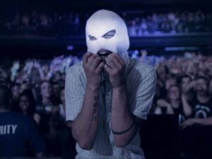 دانلود آهنگ Car radio از Twenty one pilots با متن و ترجمه