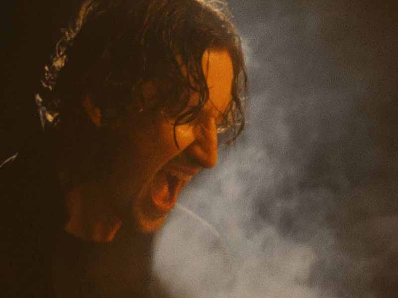 دانلود آهنگ Smells Like Teen Spirit از Dean Lewis با متن و ترجمه