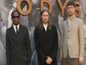 دانلود آهنگ Welcome Home Stranger از Ludwig Göransson و Travis Scott و James Blake با متن و ترجمه