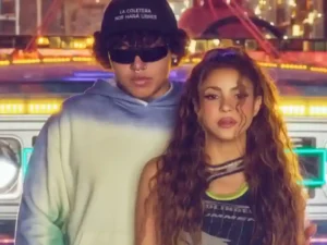 دانلود آهنگ اسپانیایی ALGO TÚ از Shakira و Beéle با متن و ترجمه